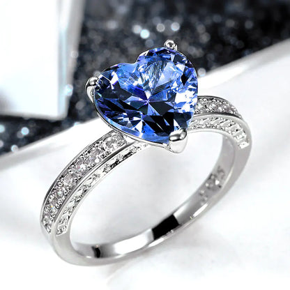 AAA Heart-shaped Zircon Inlaid Ring