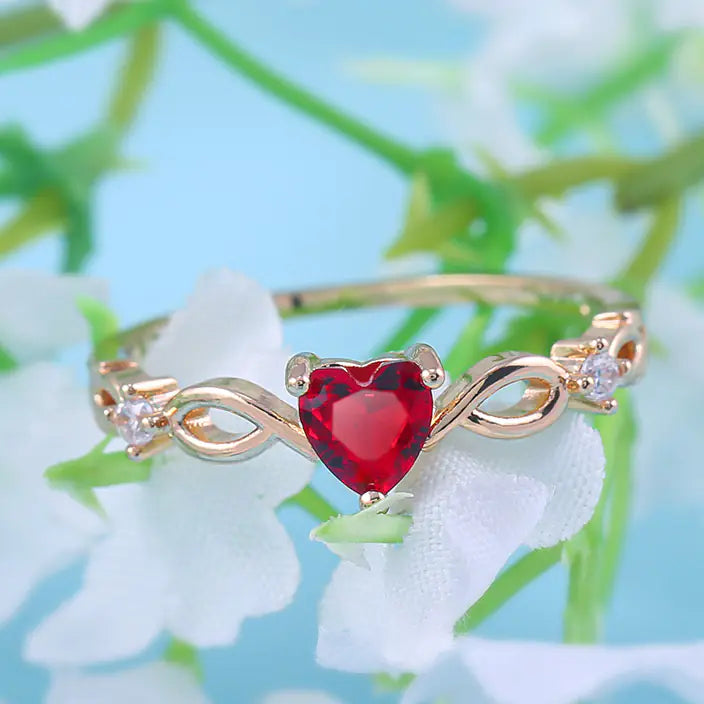 Heart Shaped Zircon Diamond Ring for Women