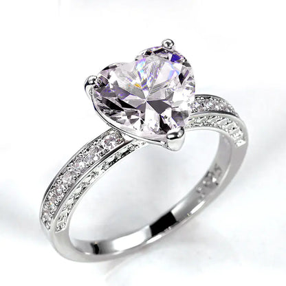 AAA Heart-shaped Zircon Inlaid Ring