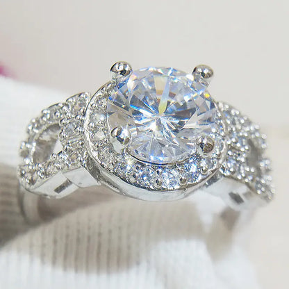 Platinum-Plated Trendy Zircon Ring with Sparkling Stones
